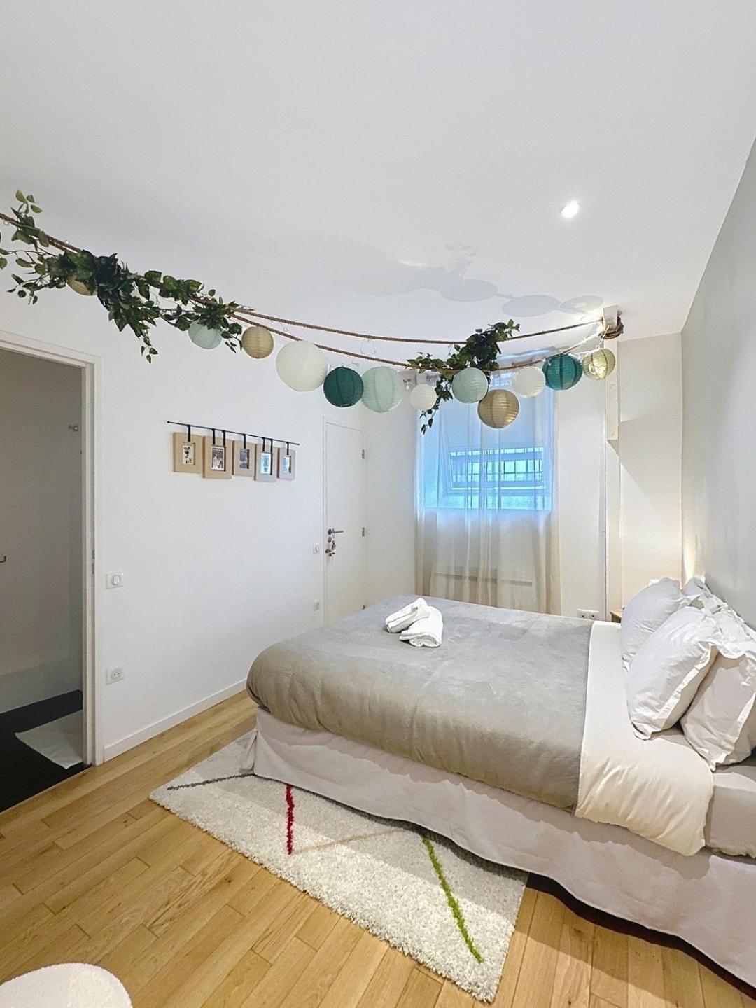 So Guest- Pepite De Charme Proche Cathedrale, Climatisation Parking Apartment แร็งส์ ภายนอก รูปภาพ