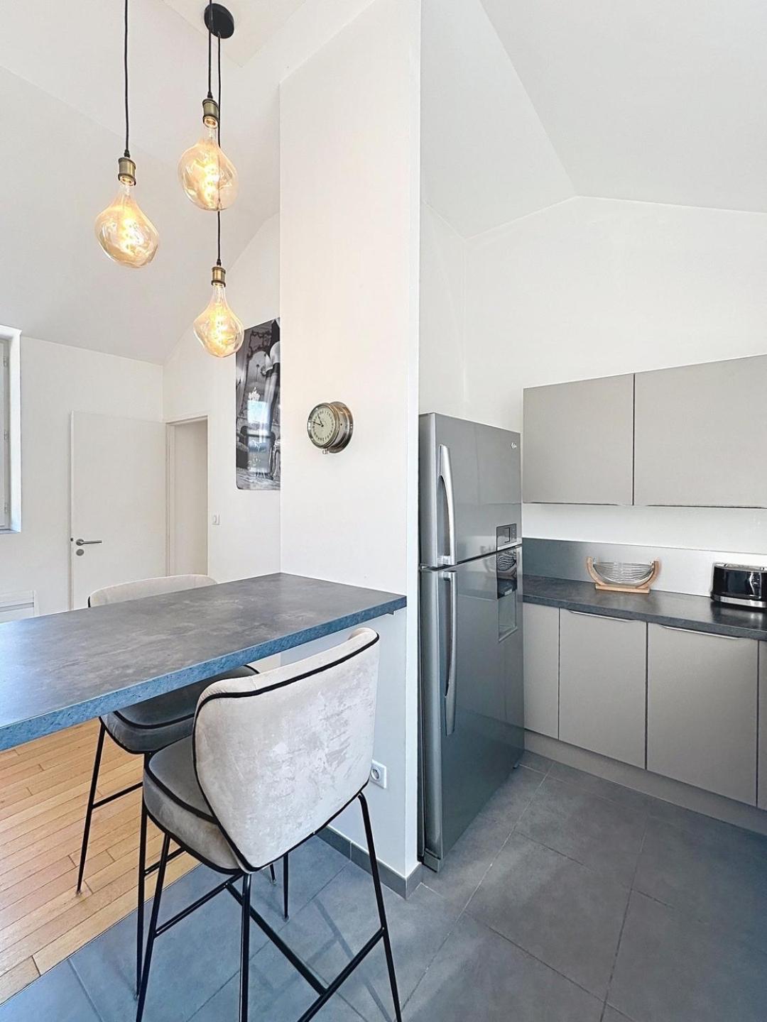 So Guest- Pepite De Charme Proche Cathedrale, Climatisation Parking Apartment แร็งส์ ภายนอก รูปภาพ